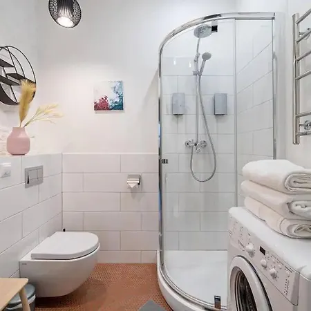 Bright Apartment *